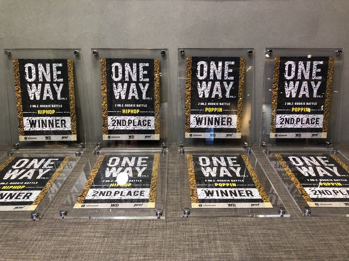 ONEWAY_DANCE's tweet photo. ✅이제 대회까지 4일남았습니다!!
과연 멋진 배틀게스트들과 한팀을 이뤄 저 상패를 가져갈 주인공은 누굴까요?!?!?

✅예매기간은 3일 남았습니다!! 7월5일 자정이후에는 현매가로 적용되오니 이점 양해부탁드립니다.

✅참가신청➡️ https://t.co/qWwtT8Cejz https://t.co/GGFnGBPFt3