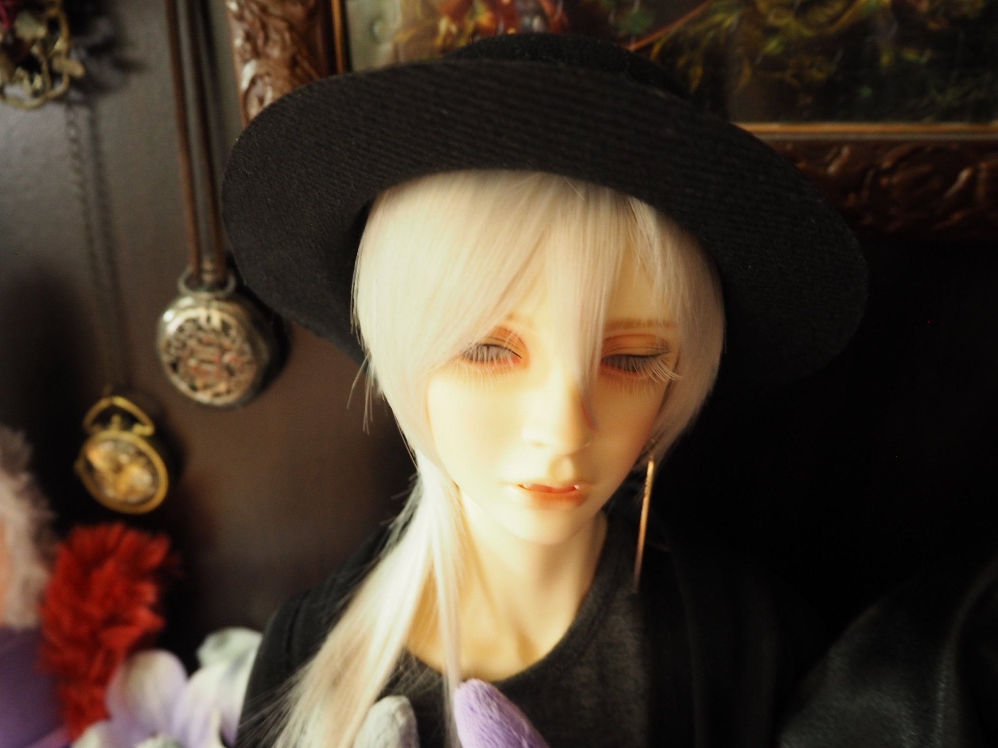 古蝶 紹介遅れましたが 新しい子お迎えしました Switchのsoseo Holy 65 白くて儚い印象だったので 名前はイタリア語で 雪 の ネーヴェ Neve アルビノの吸血鬼みたいなイメージで 瞳もアルビノアイにしてみたのだけど めっちゃ美人さん