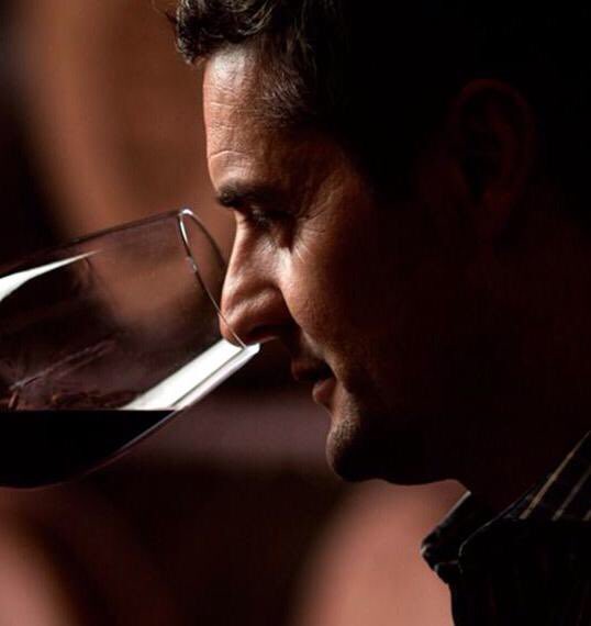 Felicitamos a nuestro enólogo <a href="/david_bonomi/">David Bonomi</a> por los 99 puntos obtenidos con su vino Per Se Lacraie 2016 otorgados por la revista <a href="/Wine_Advocate/">Robert Parker Wine Advocate</a> <a href="/RobertMParkerJr/">Robert M Parker, Jr</a> #RobertParker2018