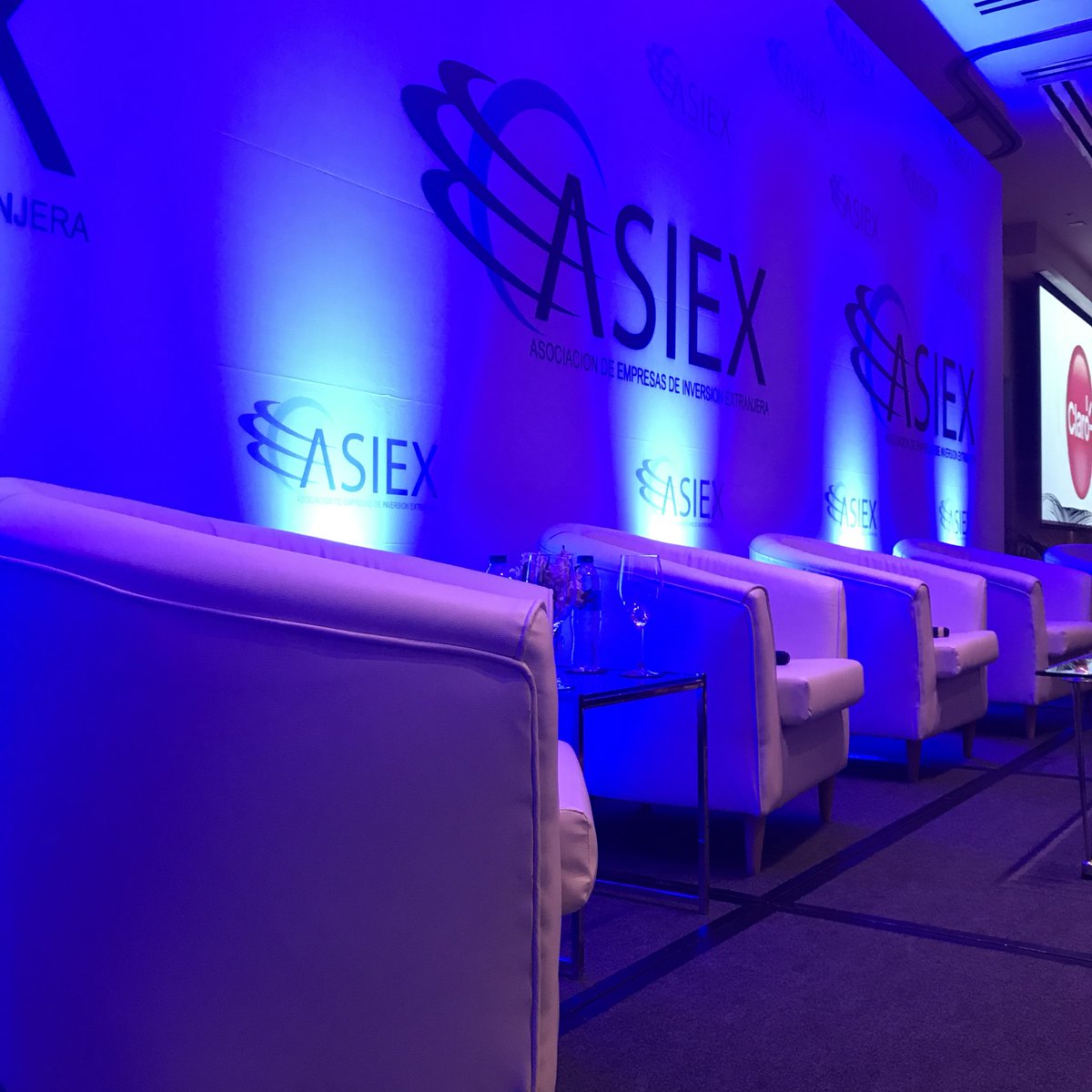 Asiex_RD's tweet photo. La presentación de los resultados del #EstudioASIEX “Impacto de la Inversión Extranjera Directa en la Economía Dominicana” cuenta con un panel integrado por líderes de la Inversión Extranjera y expertos, que analizarán los retos de la inversión extranjera en Dominicana. https://t.co/d01k2OSbfa