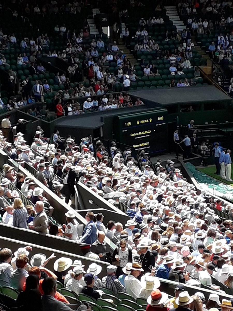 Great supporters in sport!😊<a href="/millfieldtennis/">Millfield Tennis</a> <a href="/MattJames90/">Matt James</a>