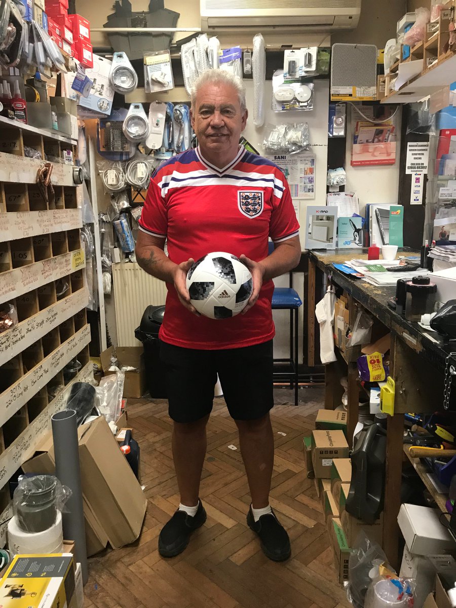 Stephen from The Plumbers Mate in Potters Bar showing off his new England Shirt and World Cup football ready for tonight's game. Get in touch if you'd like to win a ball/shirt combo. #WorldCup #ENGCOL