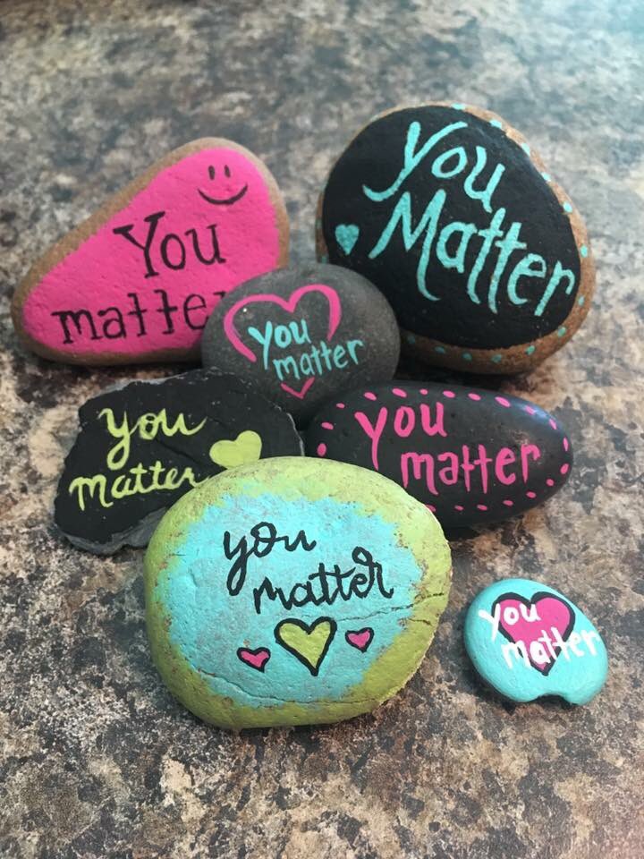 rvarocks804's tweet photo. By sharing a simple message you have the opportunity to be a positive influence in someone’s life.#internationaldroparockday #droparock #droparock2018 #droparockday #youmatter #rvarocks #rva #rvarocksofficial #community #spreadkindness #bekind https://t.co/PfEJ5ahbFn https://t.co/2gmh1LnDld