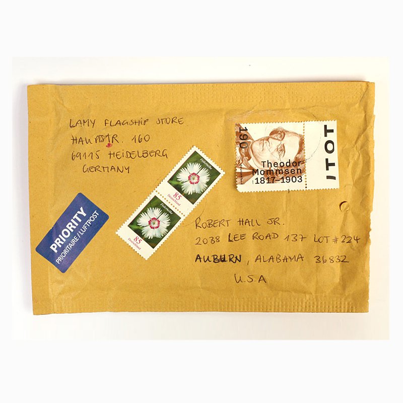 Rediscover the art and magic of handwritten letters, and tips for elevating your writing materials for less than the cost of a questionable hotel room. Read more on #Withal. bit.ly/2LlEaTO