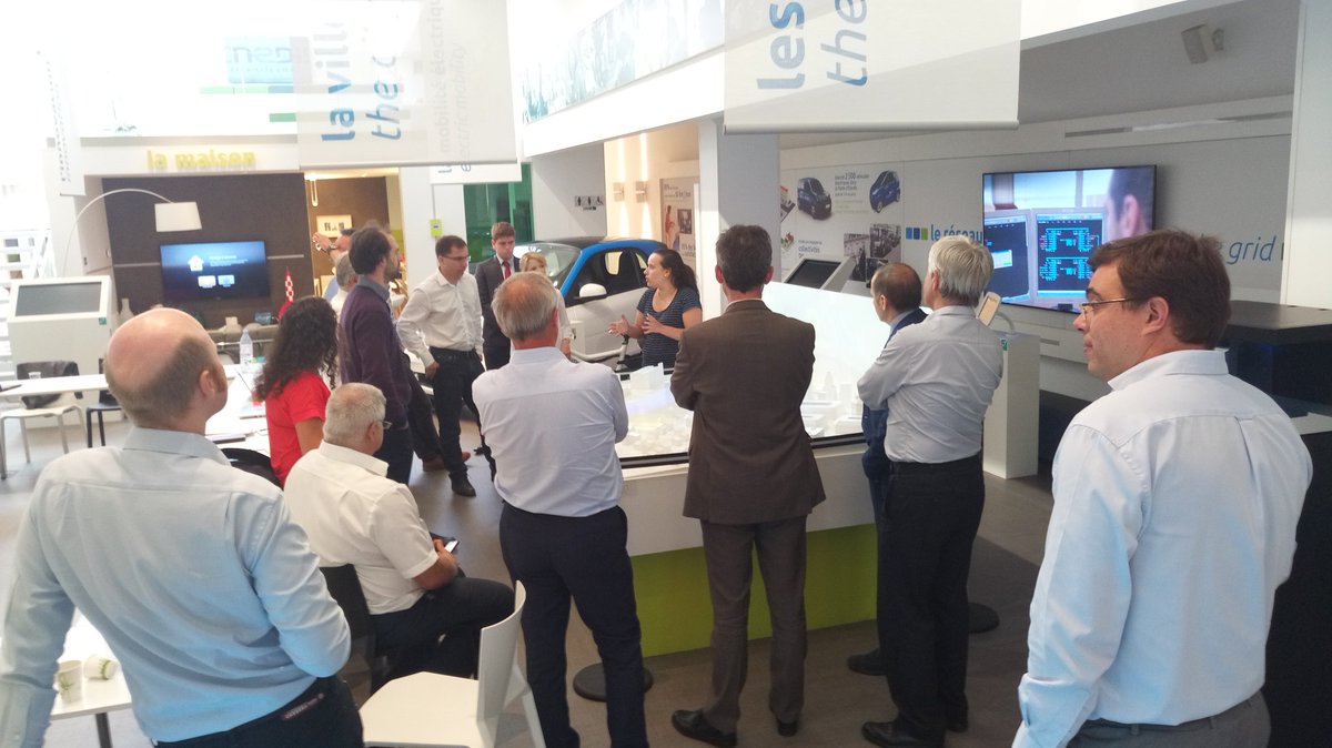 EDSO_eu's tweet photo. @EDSO_eu Projects Committee gathers in Paris to discuss #digitalisation of #smartgrids Many thanks to @enedis for hosting and for the visit of their showroom #digitalgrids https://t.co/X46g1SzHgn