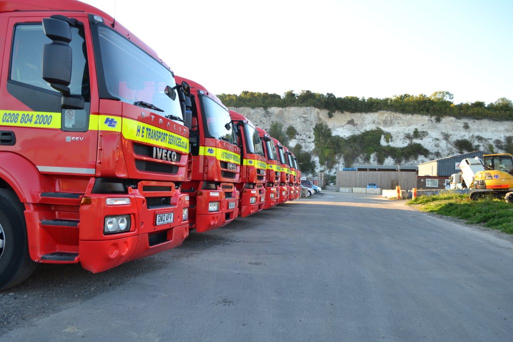 Each lorry boasts an impressive heavy duty 2 tonne tail lift. You name it, We'll lift it. Call 0208 804 2000 #hetransport #transportservices