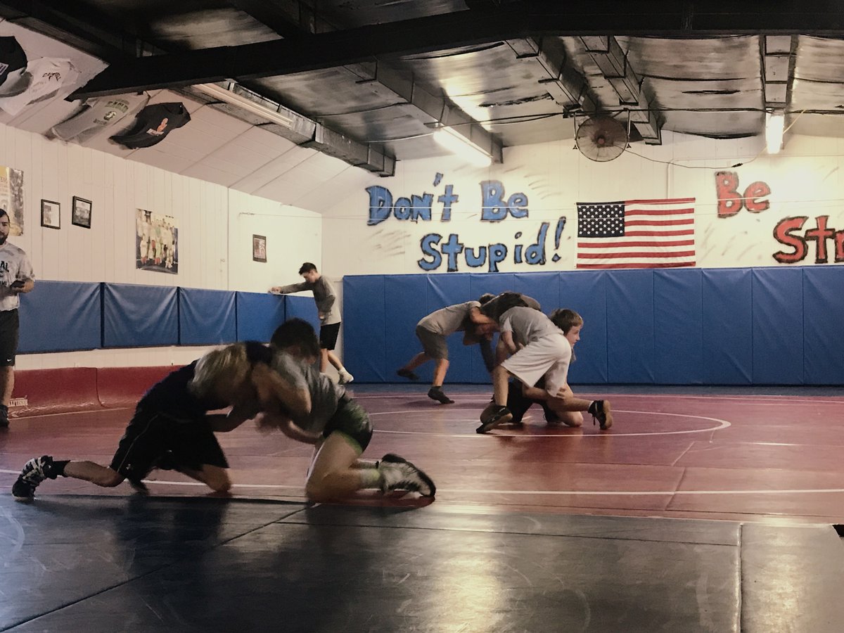cpx_wrestling's tweet photo. Champions are made in the off season. #takedowntuesday #theyainttired #otzforlife #complexstrong #usawrestling #fitness #wrestling #georgiawrestling https://t.co/9hGux7cKoI