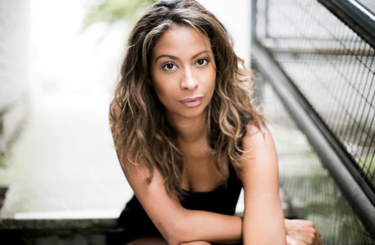 'Get out there' Doctors actress Laura Rollins on how she bagged the part, tips for actors and more buff.ly/2INJxJN
