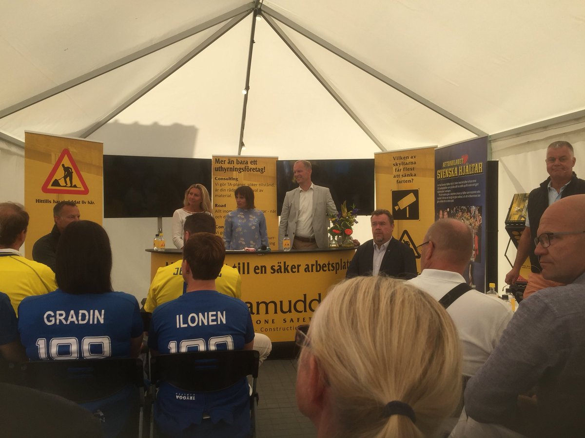 MArnstrm's tweet photo. Friskvård - Ramudden seminarie med Tomas Fogdö, David Lega @StromOlsson mfl @forsakringar https://t.co/lZDTWU8KN3