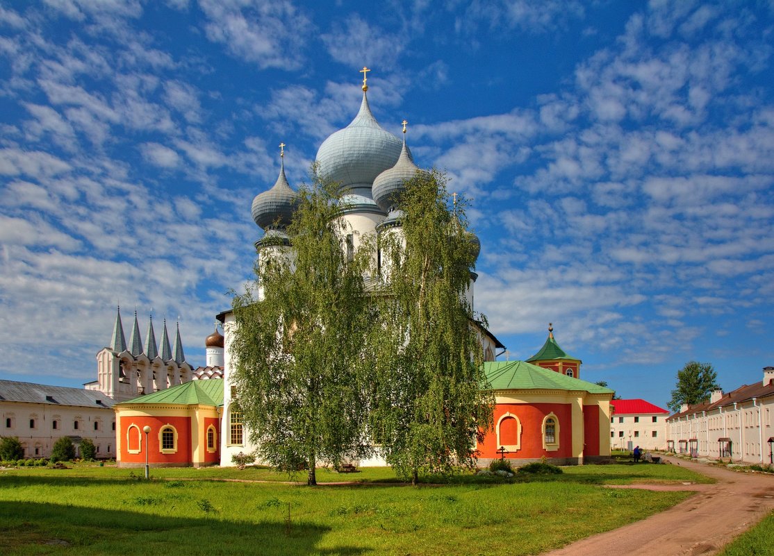 Картинки тихвинский монастырь, дню специалиста