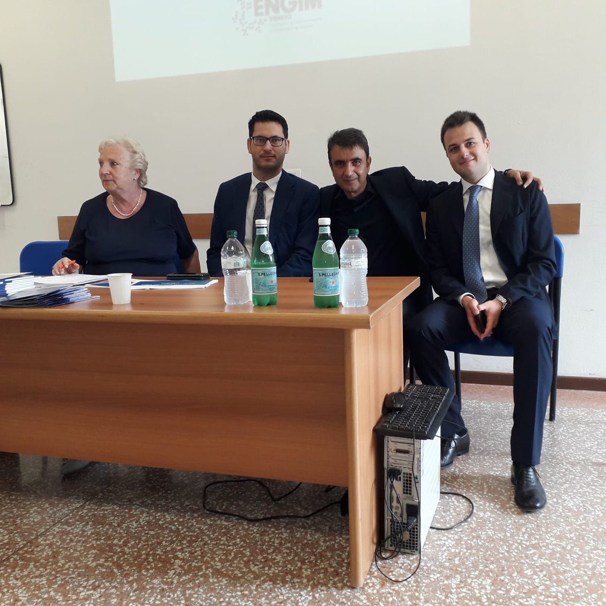 comunevenezia's tweet photo. Dal prossimo anno le attività formative del Centro Istruzione e #Formazione (#Cif) di #Venezia saranno gestite da #EngimVeneto. A presentare la novità l’assessore comunale alla Coesione sociale Simone Venturini https://t.co/pMPZf5M2ia https://t.co/mHhlm0myVk