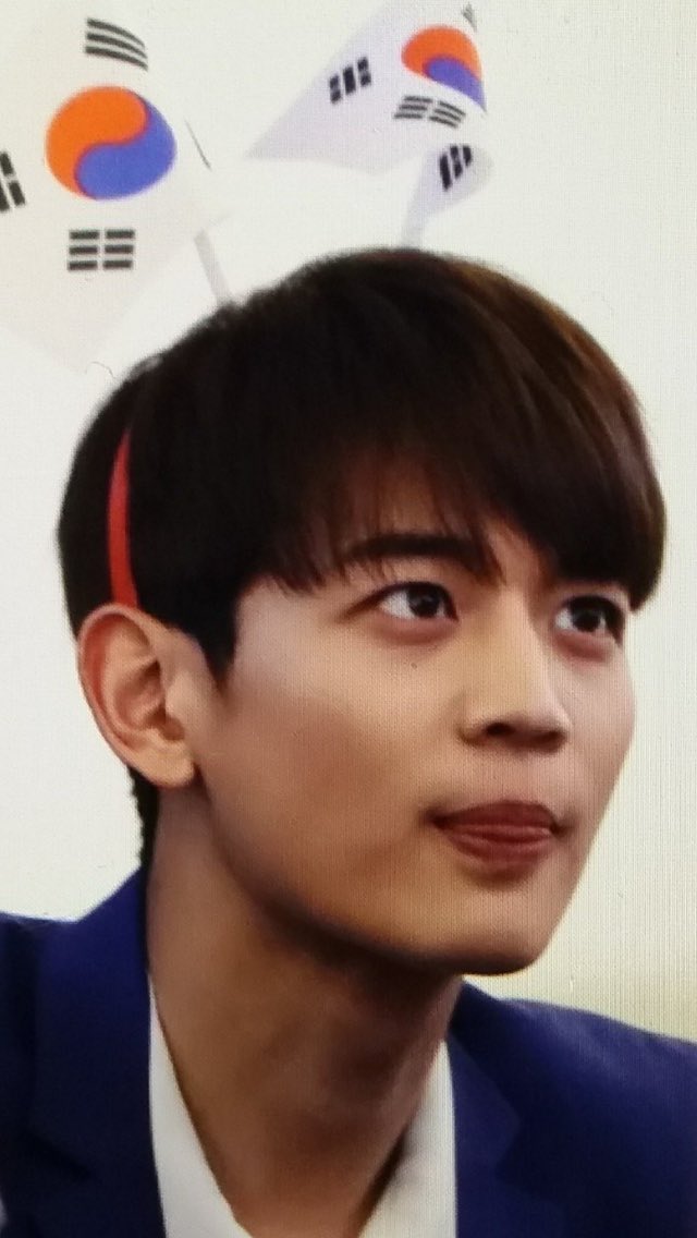 _shinee5's tweet photo. ぇええええええかわいい😭😭😭 https://t.co/U1bnzWM7S4