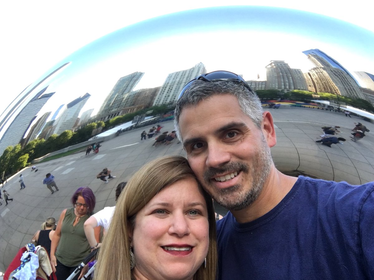 _mikesoto's tweet photo. I’d go anywhere in the world with you. Happy Anniversary, E. I love you! @Iamsoto2 https://t.co/qiQuo7HfUE