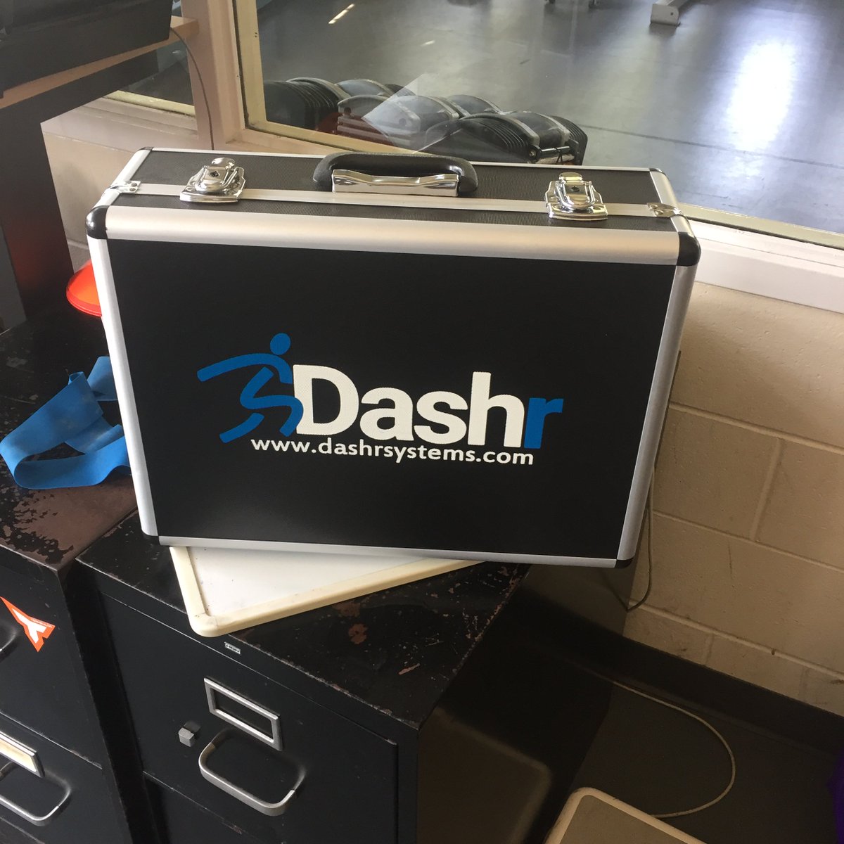 TA_Strength's tweet image. Can’t wait to play with this guy in the coming weeks!  #proagility #3cone #40yddash #needamoneyinthebankdecal @DashrMPS