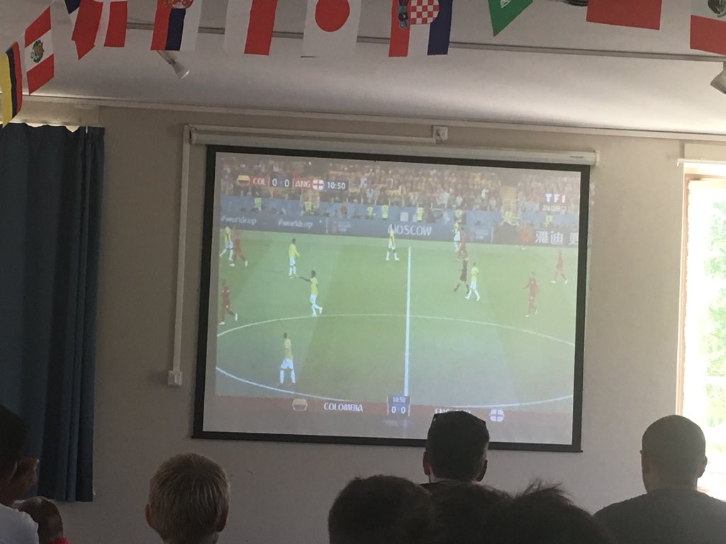 WhytrigMS's tweet photo. Itโs coming home.......hopefully #svfparis18 #fingerscrossed #everythingcrossed #nopenaltiesplease https://t.co/S0ExaR4Bm4
