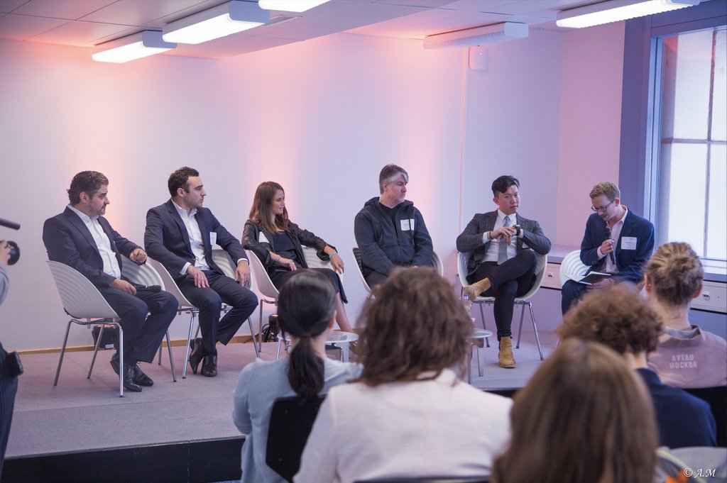 art_cadaf's tweet image. #BaseConnect
-

#ArtBasel #GreatEvent #Artnews #Latergram #Blockchain #Cryptoart #Cryptocurrencies #Contemporaryart #Artists #Tech