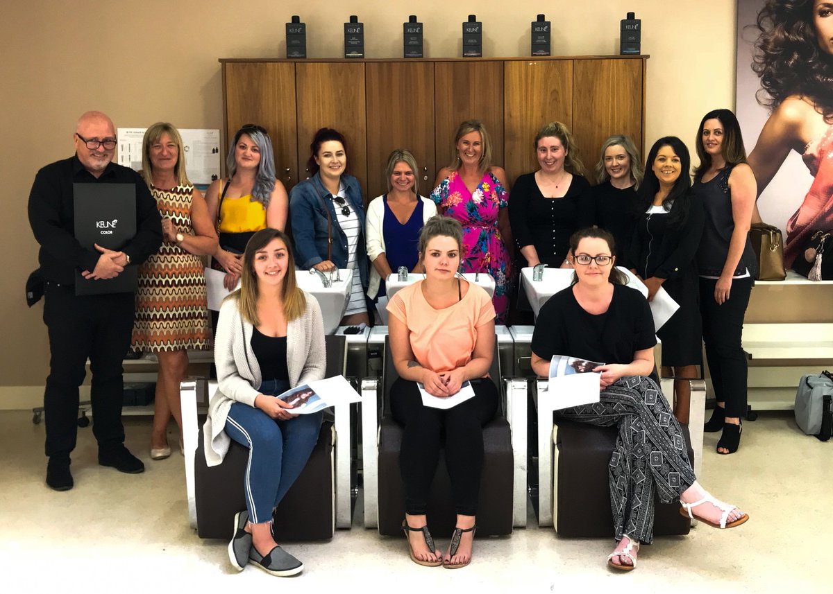 KeuneIreland's tweet photo. The ever-talented Tony was back for #TonyTalksColour at our Colour Advance workshop π€ We're opening our doors Monday July 16th for Fabulous Blondes: our next #Free course. Have you booked your place yet?π
#KeuneIreland #Keunies #TonyTalks #TonyTakeover https://t.co/qt3bGdKh17