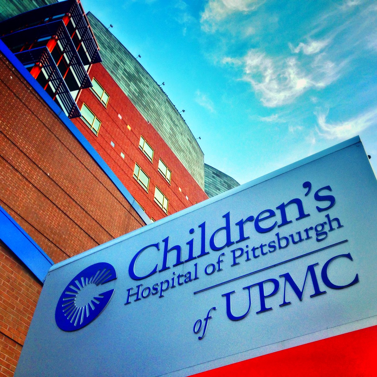 Collection 105+ Pictures How Tall Is The Upmc Building In Pittsburgh Updated