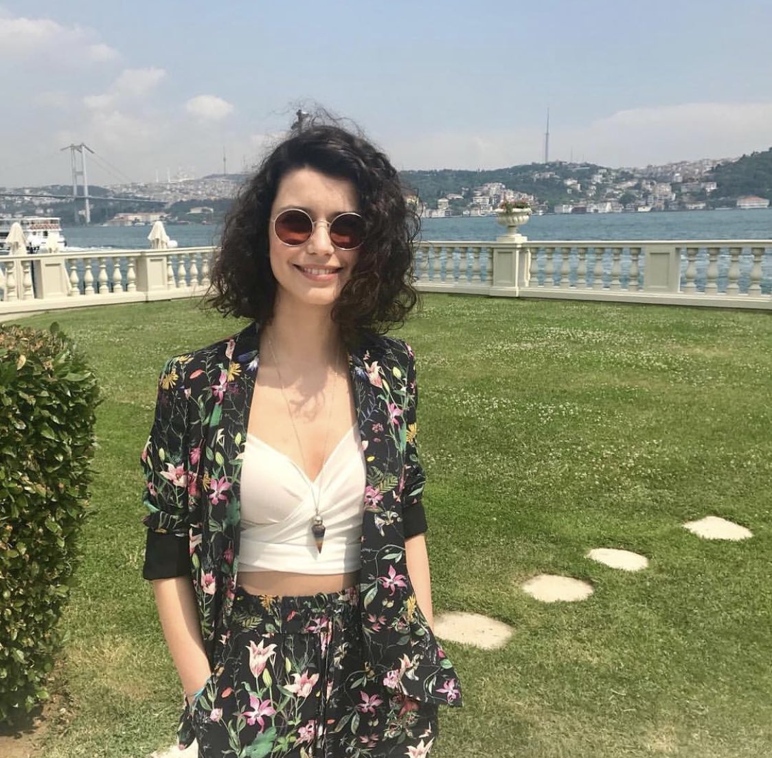 Here is our interview with Reyhan Atay for Le Figaro about Fatmagül: “Don’t be afraid of feminism!” / Beren Saat, héroïne de Fatmagül sur Novelas TV : «N’ayons pas peur du féminisme !» Big thanks to lovely Reyhan &amp; Julee ==>>tvmag.lefigaro.fr/programme-tv/b… #fatmagul