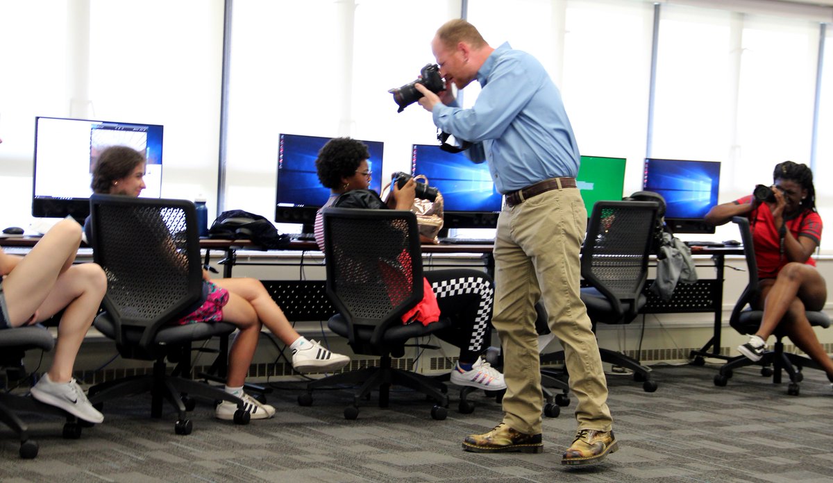 The #ufcjcsmi18 Summer Media Institute photo class was treated to a guest talk by CJC adjunct of the year <a href="/photodaron/">Daron Dean</a> Daron Dean last week. <a href="/UFJSchool/">UF College of Journalism and Communications</a> <a href="/UFJouDept/">UF CJC Journalism Department</a> <a href="/herbertlowe/">Herbert Lowe</a>