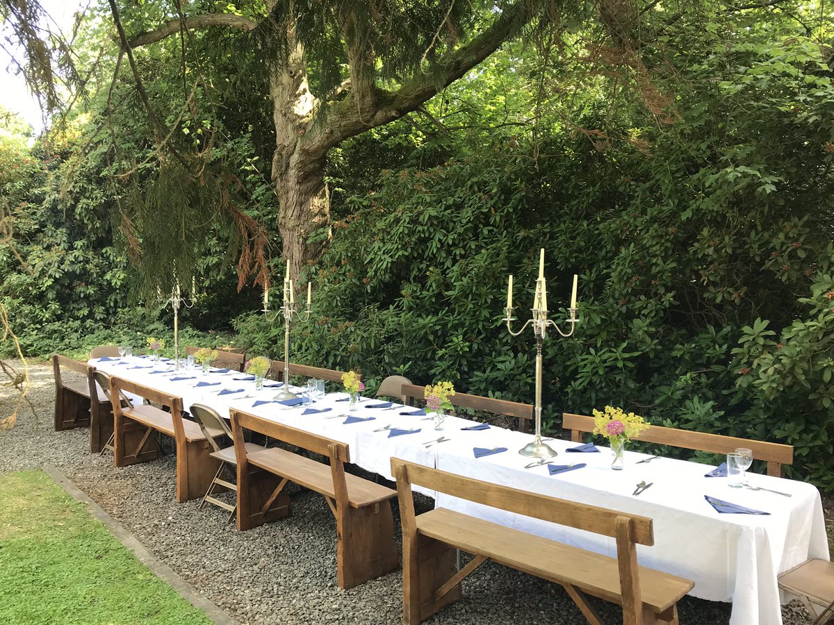 dalelearning's tweet photo. Tables set up for House Dinner by the pool tonight. Well done Girdlestone! #winningfeeling #winninghouse https://t.co/0nOTJz1ivQ