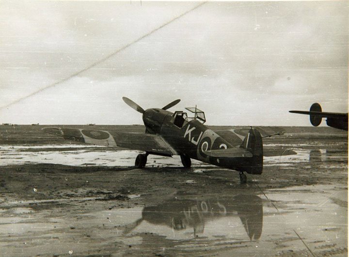 WarHistoryOL's tweet photo. Do you know what aircraft this is? https://t.co/s4tC14ssSA