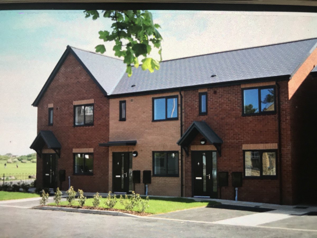 HomesDanielle_G's tweet photo. #DoingThingsDifferently 

Just announced a new Strategic Housing Partnership between @MyGreatPlace and @HomesEngland!!

Congrat’s @MattH_GPHG. Here’s to working together to build #MoreAffordableHomes and #MoreGreatPlaces....just like these. https://t.co/OL9S3TXilB