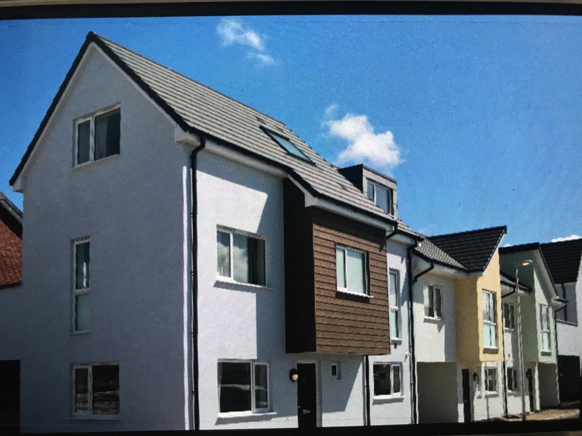 HomesDanielle_G's tweet photo. #DoingThingsDifferently 

Just announced a new Strategic Housing Partnership between @MyGreatPlace and @HomesEngland!!

Congrat’s @MattH_GPHG. Here’s to working together to build #MoreAffordableHomes and #MoreGreatPlaces....just like these. https://t.co/OL9S3TXilB