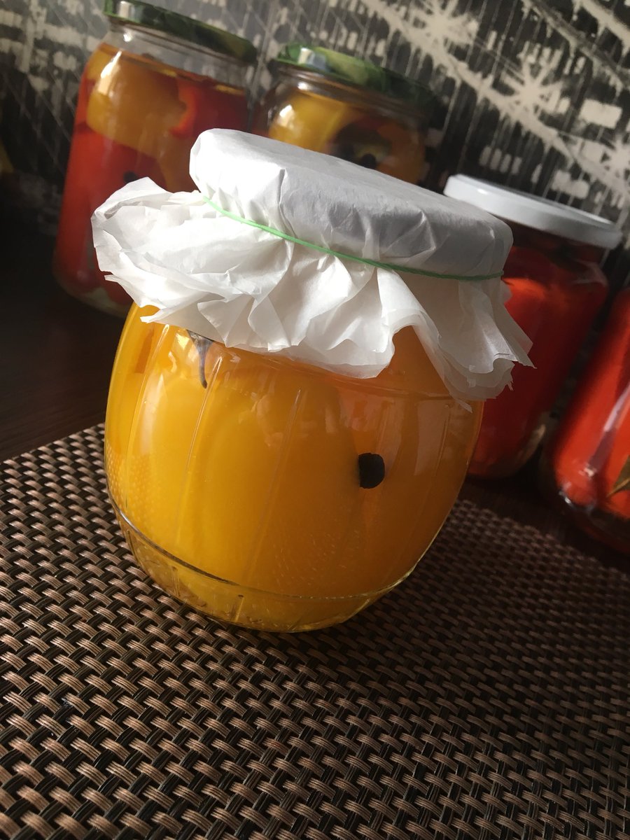 Kasienka_z_Mars's tweet image. Pierwsze w tym roku #domowe #przetwory #marynowana #papryka