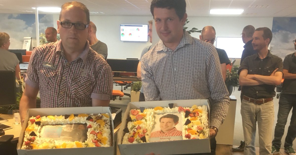 35 is ons getal dit jaar! Vrijdag en zaterdag vieren wij ons 35-jarig #jubileum met collega’s, maar vandaag hebben we al een voorproefje gehad. Anton en Marius zijn vandaag samen 35 jaar (20+15 jaar) in dienst. #Gefeliciteerd heren!