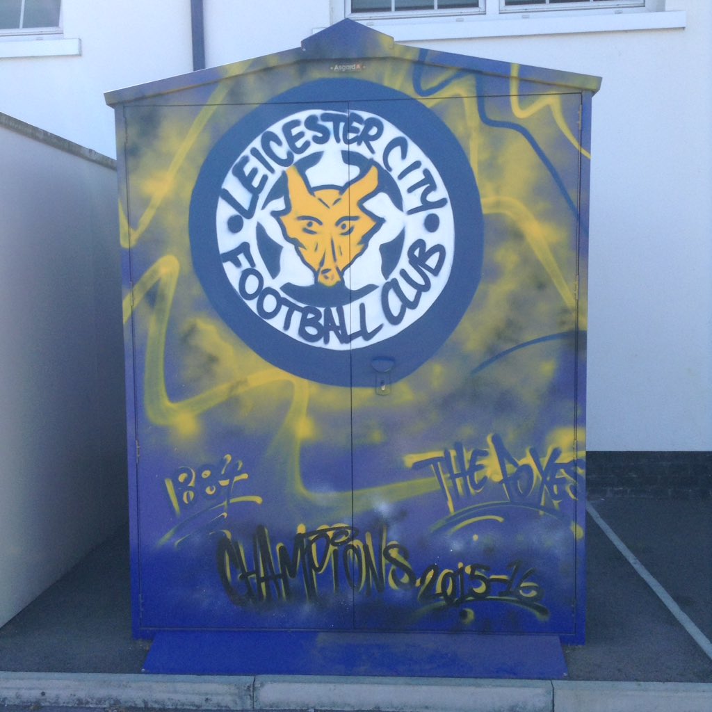 latimerprimary's tweet photo. Year 6's have made us all proud with their enthusiasm and perseverance spraying graffiti with Leon, from Graffiti Stars. What a difference a day makes! #Latimerartsweek https://t.co/mTrbCeDoO8