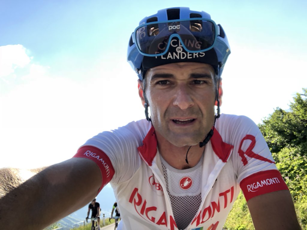 igerscycling's tweet photo. Supporters and bells on the Passo Sella during the 2018 edition of the @mdolomites #bresaolaRigamonti4fit
#bresaolaRigamonti
#mdd32 https://t.co/qn5rEyhIbM