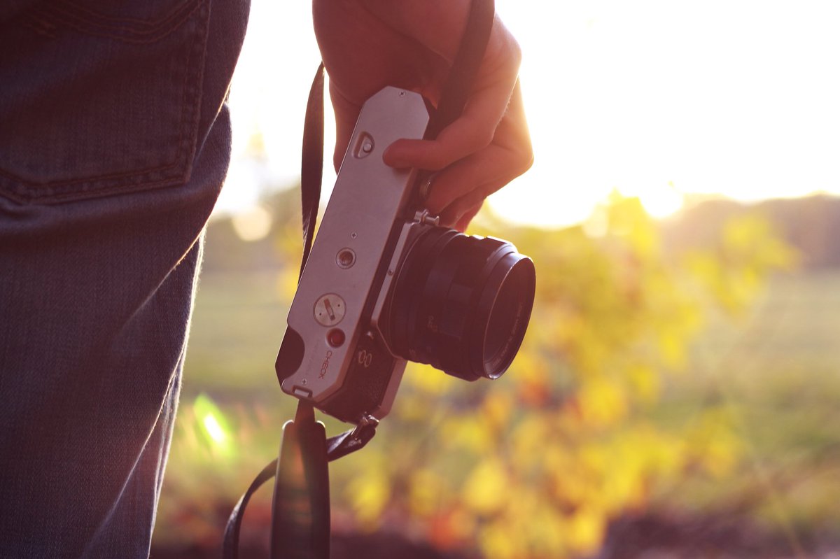 imagesphotonice's tweet photo. ▪️Développement de films ▪️

Nous assurons le développement de vos films argentiques quel qu’en soit le format
✔️135, APS, plan film....
Plus de renseignements en magasin

#Nice06 #ImagesPhoto #Photographie https://t.co/WIqNk5FRtN