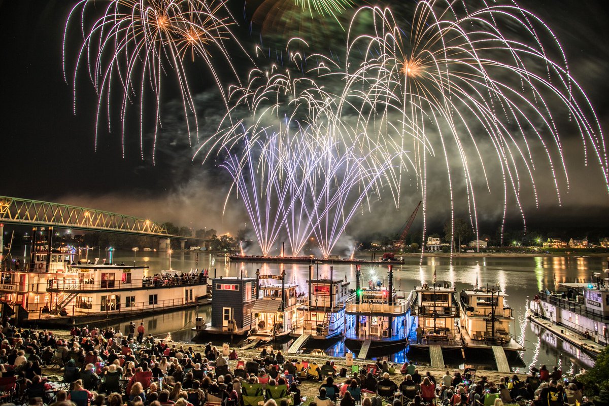 ARCResinCorp's tweet photo. Happy 4th of July to you and your family from the 
staff at @ARCResinCorp ! https://t.co/SBGABiKjEr