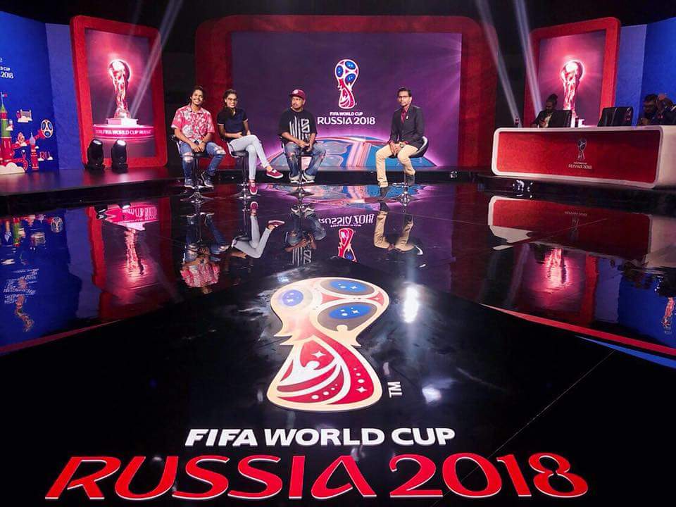 TeamShahudhaan's tweet photo. W/c song premiew show..❤️⚽️
@AishathAzal
#TeamShahudhaan
#TeamAzal https://t.co/mOxmERlfaT