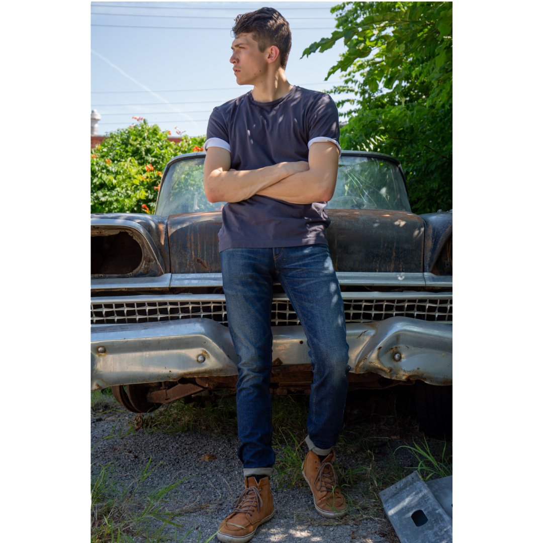Simple, Classic, and Made in America. Celebrate Independence Day with American-made clothing from brands like @citizensofhumanityand@tags_brand 🇺🇸Shop online or in store! 💥

 #all-american #4thofjuly #rolledup#classic#denim #tags #uptown23rd#chic#americanmade #simple
