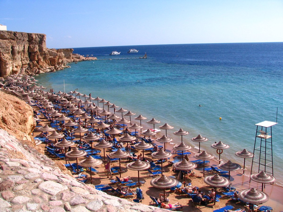 Пляж эль фанара шарм-эль-шейх. Al sharm. Аль диван резорт. Египет парк редженси. Левел тревел шарм эль шейх.