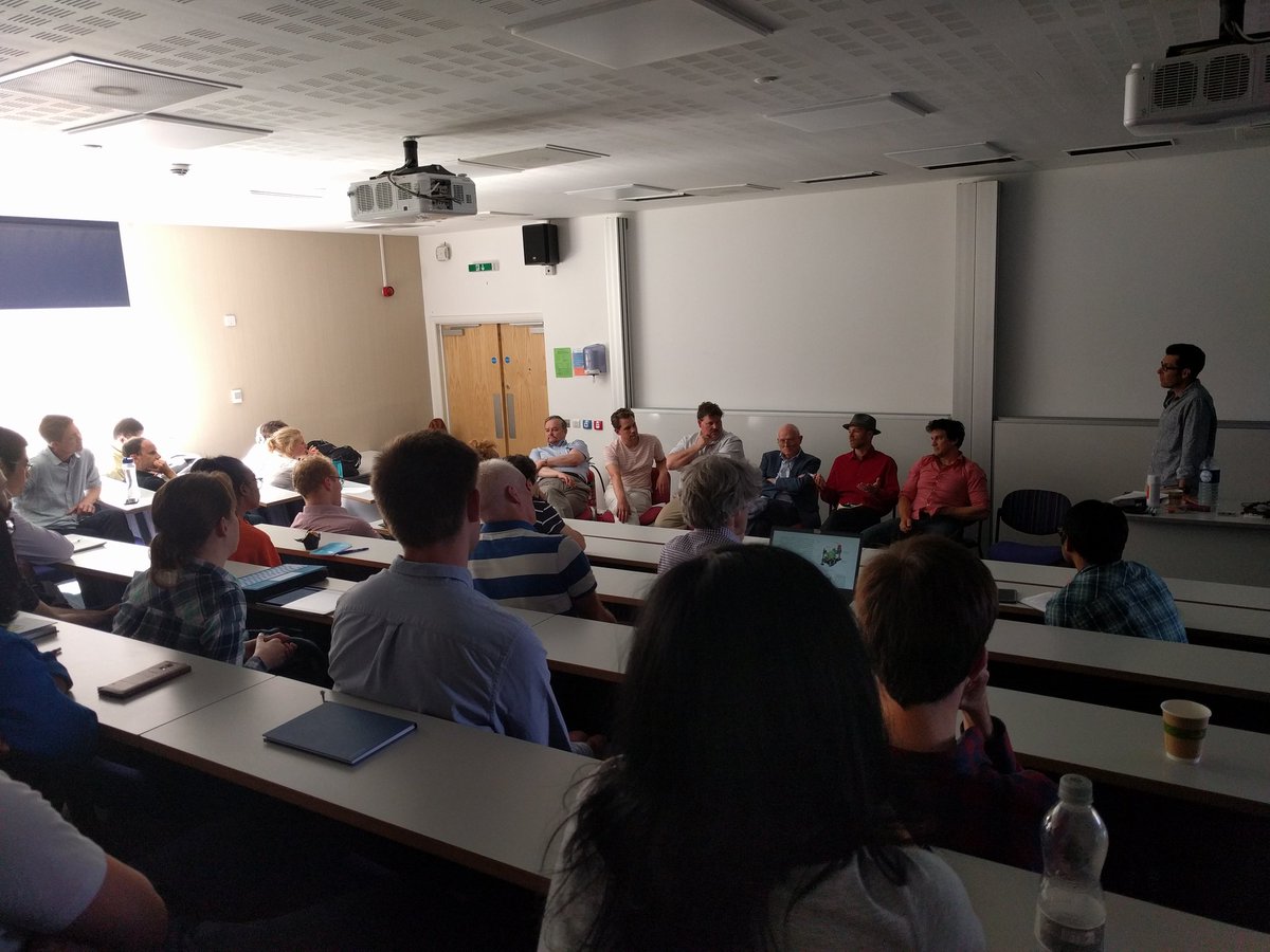 DrPhilGregory's tweet image. Panel session at @QSUMproject annual review going well! #Science #ultracold