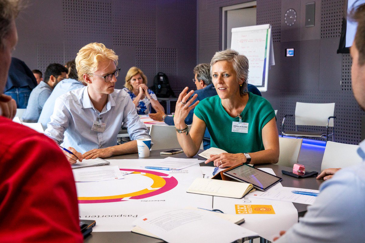 DeBouwcampus's tweet photo. Voldoet #PlatformCB23 aan een behoefte? Als je afgaat op de onderling gevoerde discussies vandaag over #circulairbouwen, is het antwoord zeker 'ja'! Neem ook deel! https://t.co/yLk560wuJu @RWSzakelijk @RijksvastgoedNL @NEN_nl https://t.co/QxxLc2yghR