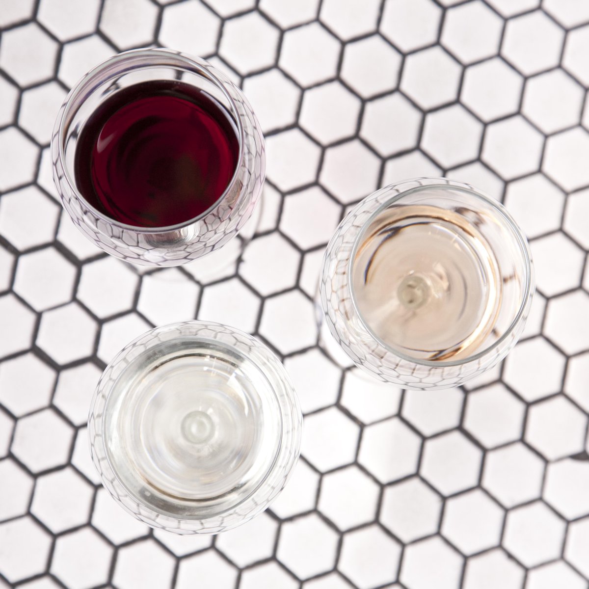 ZacksHBKN's tweet photo. We all know that Tuesdays are about WINE // Come get your wine special on with us at the oak bar! https://t.co/Amx0qxv9uG