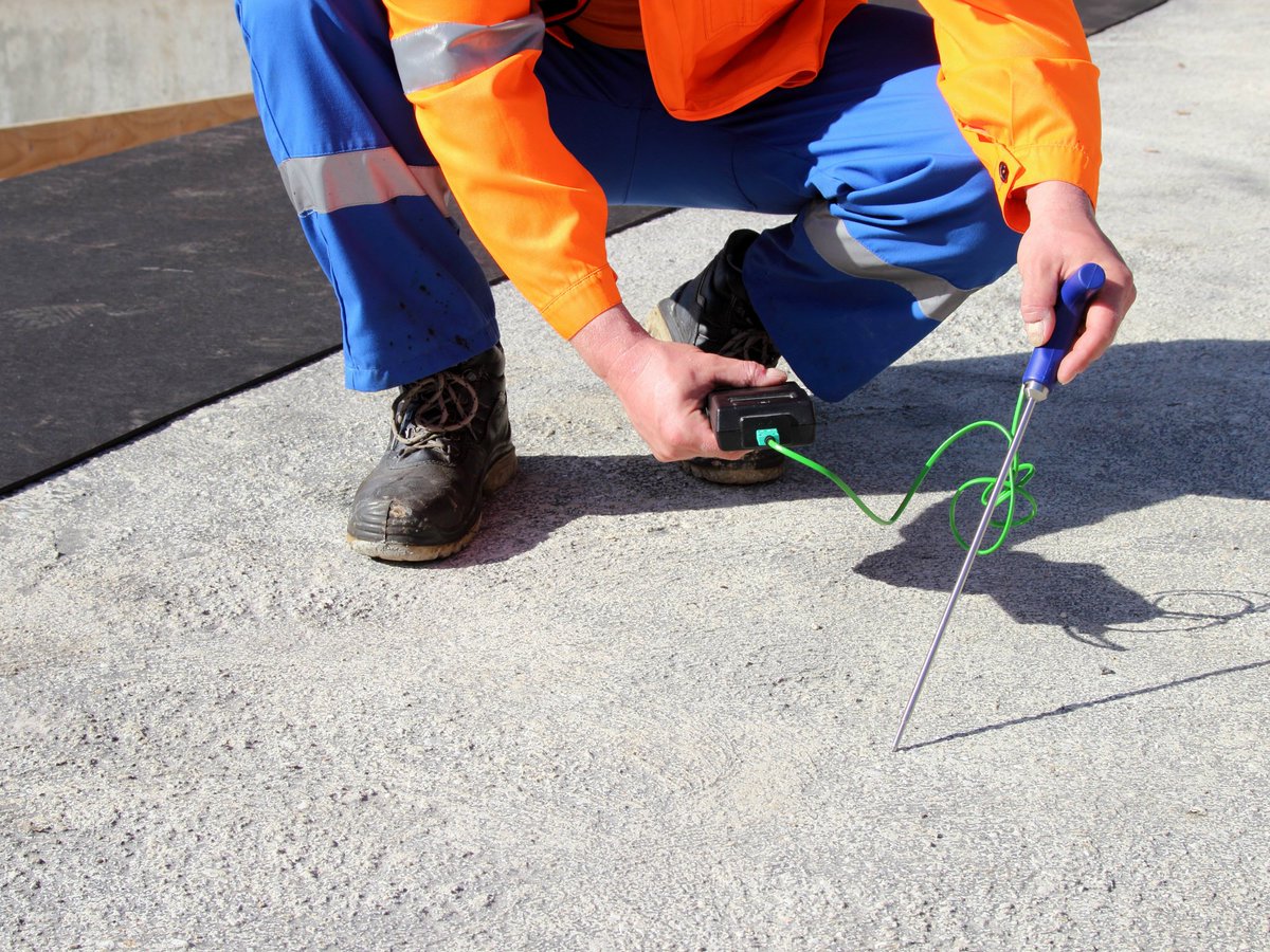 HiLiteSystems's tweet image. Extreme weather can alter the quality of #concrete - follow these five tips to ensure the concrete is set properly: bit.ly/2Jbxz0T #ConstructionProject