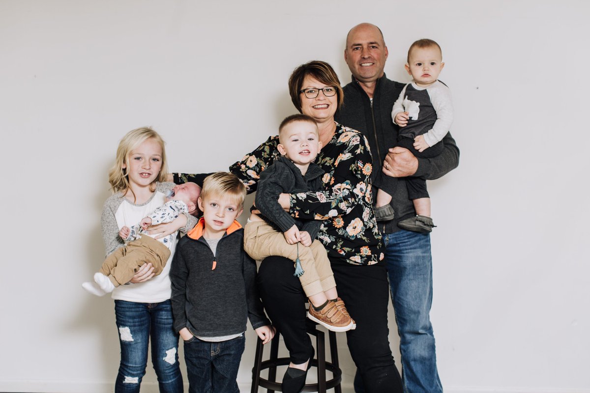 NikkiMoorePhoto's tweet photo. Generational family photos are a great way to capture where each family member was at that moment in time. Even though the weather was cold outside, the Deffenbaugh Family brought warmth and laughter to my indoor studio. Check out this wonderful family!

https://t.co/9FJDqunHiw https://t.co/yCbapZVq3T