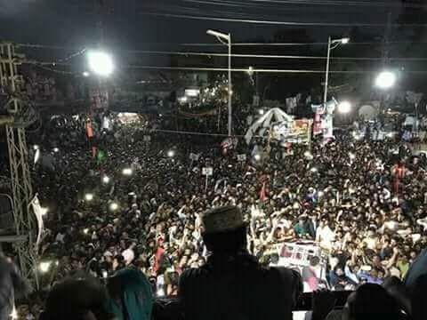 MajidAliZardari's tweet photo. Chairman @BBhuttoZardari  Welcomed by a huge crowd of Thousands of peoples at Shahdadpur #PS45 
Chanting slogans of #WazeerEAzwamBilawal were around the crowd

#BilawalBhuttoZardari
#BBteraKaaflaRukaNahin 
#BBteraKaaflaThamaNahin 
#TeerChaleyGa https://t.co/w8vAV4g3IN