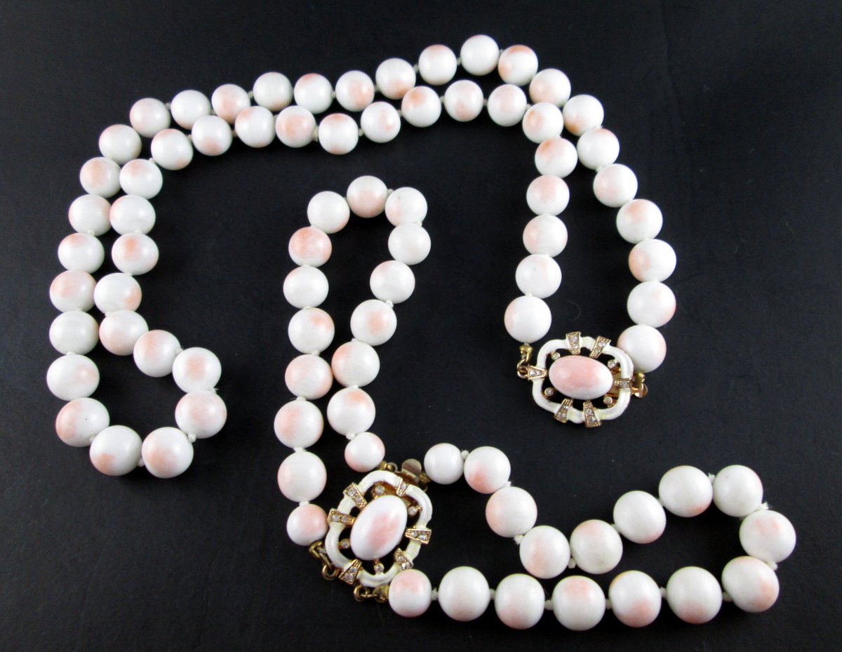 Vintage Porcelain Pink and White Bead &amp; Gold Tone Matching Necklace and Bracelet Set 60s at SecondhandNel  etsy.me/2KJH3hk via <a href="/Etsy/">Etsy</a> #vintage #jewelry