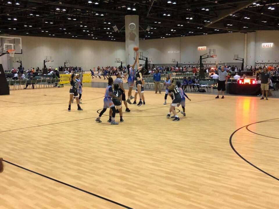 Our 8th Grade Girls (Matos) are underway in Florida and are 1-0 after a victory vs EA Thunder (Miss.) 52-34 - Next game at 2pm #PaperCityBasketball #StartSmallDreamBIG