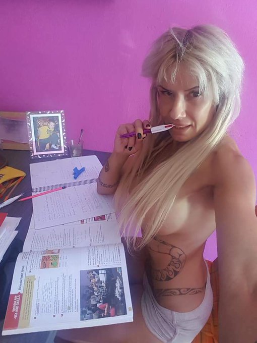 Hola amores... Repasando mi  ingl&eacute;s ... #SankeTeam #Boobs #Hot #Sexy #EroticModel https://t.co/Gzt6P<a href="/tag/sanketeam"class="tags">#SankeTeam</a><a href="/tag/sexy"class="tags"><span>#sexy</span></a><a href="/tag/hot"class="tags"><span>#hot</span></a><a href="/tag/boobs"class="tags"><span>#boobs</span></a><a href="/tag/eroticmodel"class="tags"><span>#eroticmodel</span></a>