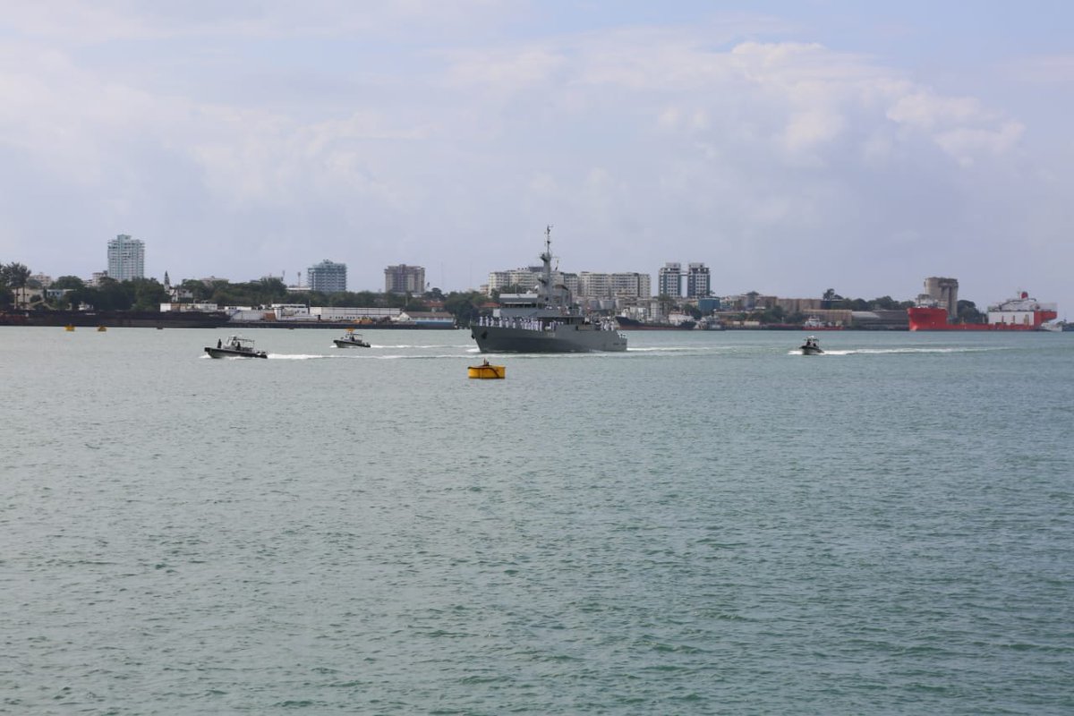 kdfinfo's tweet image. The Cabinet Secretary for Ministry of Defence Amb Raychelle Omamo today received the Kenya Navy Ship Shujaa in Mombasa following the ship's 21-month training voyage &amp;amp; midlife refit programme at the Damen Shipyards in the Kingdom of The Netherlands. #OnTimeOnTarget #TheBlueEconomy