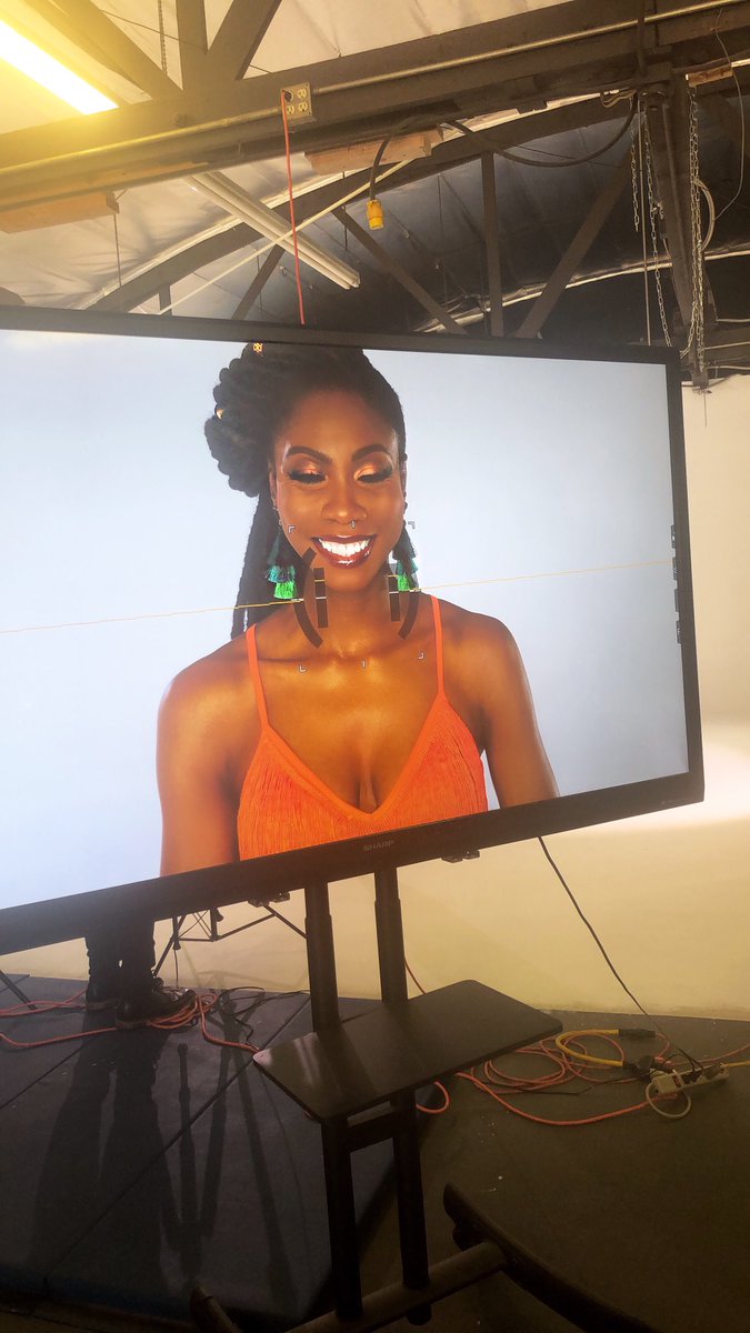 MYOAMUSIC's tweet photo. A Massive Grateful Thanks to My Fabulous Team of Dance & Live Featuring Reggae Artist Tippa Lee
& Every person who supported to make my Video Shoot an Absolute Success #DanceAndLive https://t.co/H12acSd5hp
