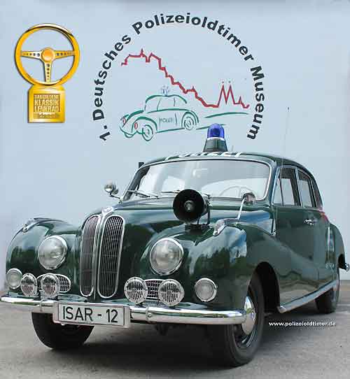 Polizeioldtimer's tweet photo. @li_ulrike @PolizeiMuenchen ...stimmt, wir haben einen #Barockengel! 😎Die Infos zu unserem Original des PP München (Foto) 🚔bekannt aus der ersten deutschen #Polizeiserie in den 60igern namens #Isar12 findet ihr hier: https://t.co/RvtPqRdpbR https://t.co/0EIAroKAc5