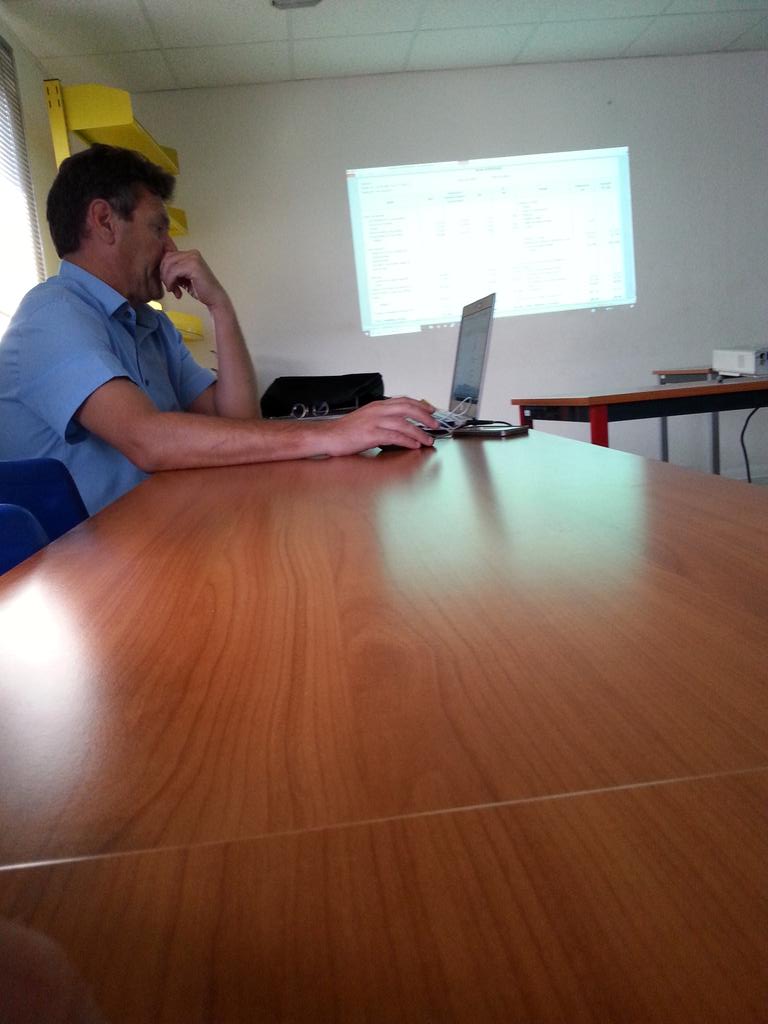 EurlChabert's tweet photo. Les tribulations du plombier Aujourd'hui : assemblée générale ordinaire extraordinaire du #cg2alr mission de la #capebherault #artisanat #cma34 dans les locaux de la #cma34 de lunel https://t.co/dbatVNme3D